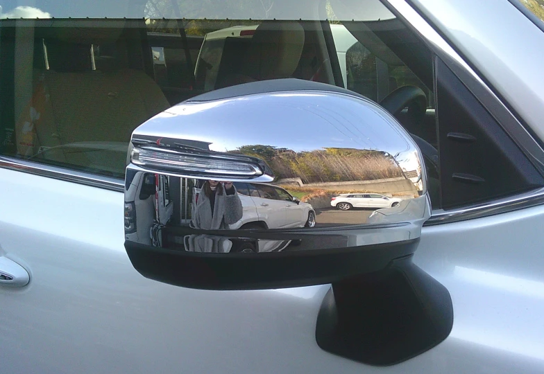 Toyota Land Cruiser White