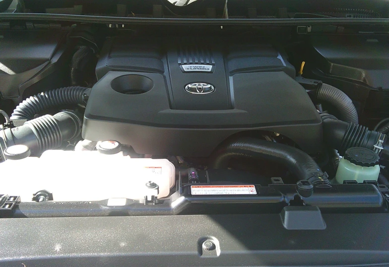 Toyota Land Cruiser White