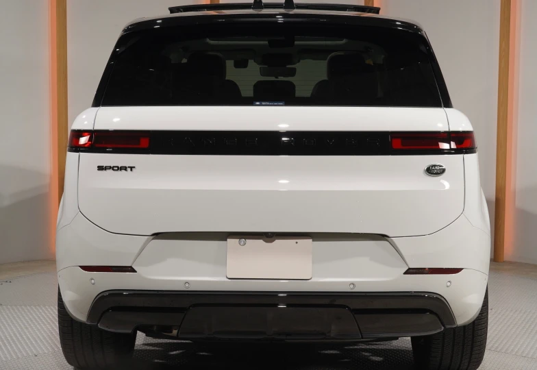 Land Rover Range Rover Sport White