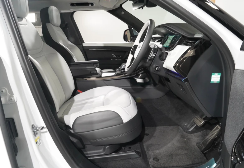 Land Rover Range Rover Sport White