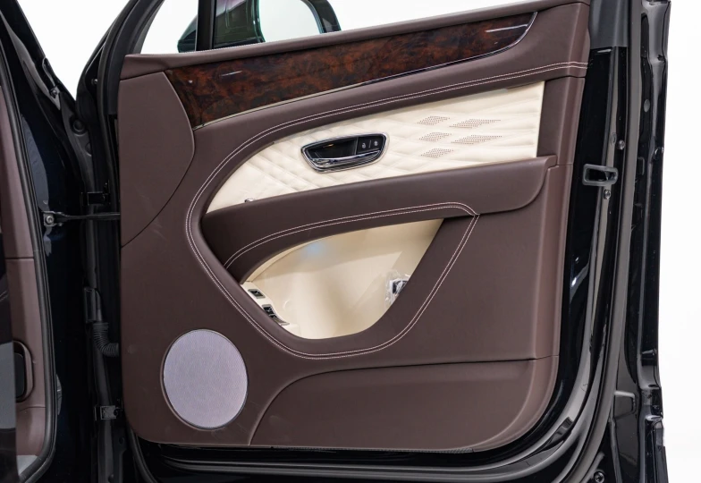 Bentley Bentayga Black