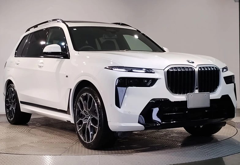 BMW X7 Белый