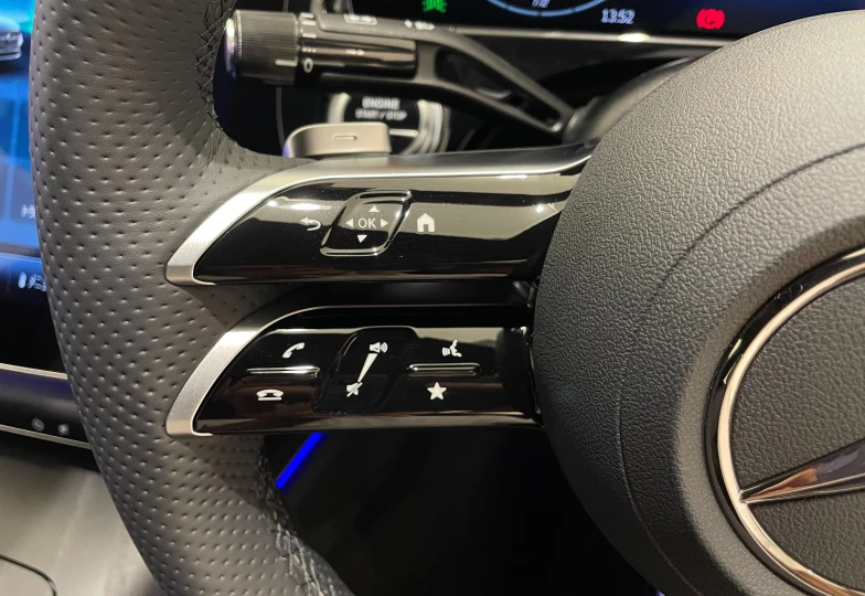 Mercedes E-class White