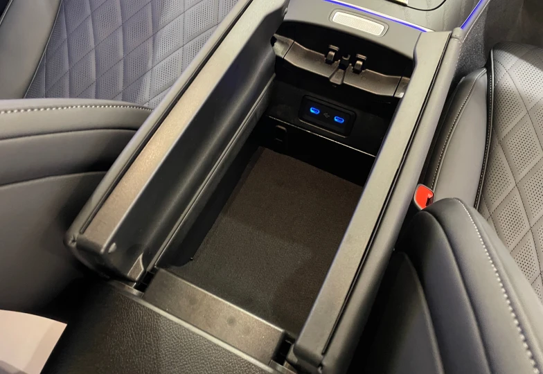 Mercedes E-class White