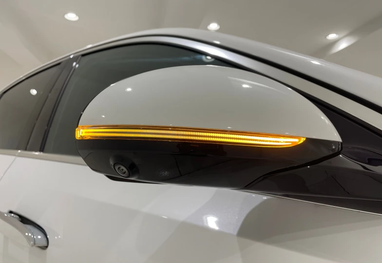 Mercedes E-class White