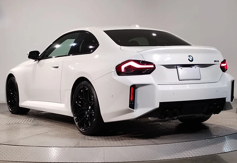 BMW M2 Белый