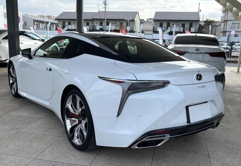 Lexus LC White