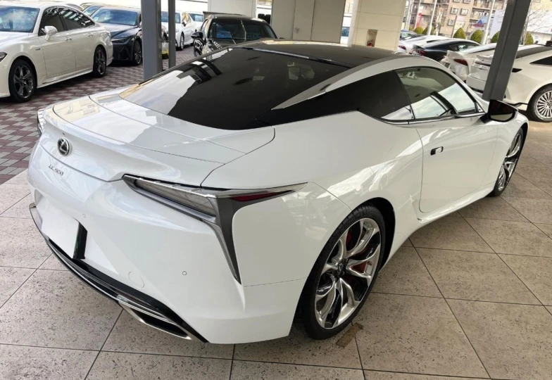 Lexus LC White