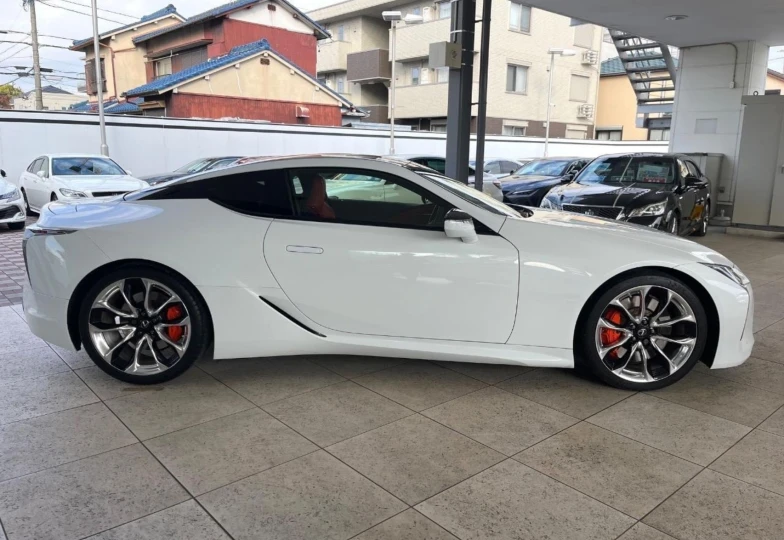 Lexus LC White