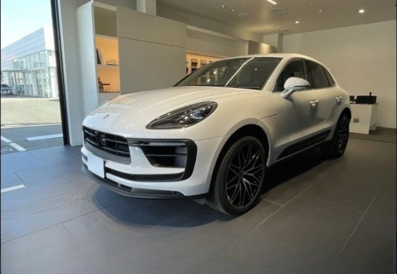 Porsche Macan White