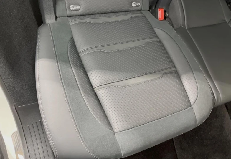 Mercedes GLE-class White