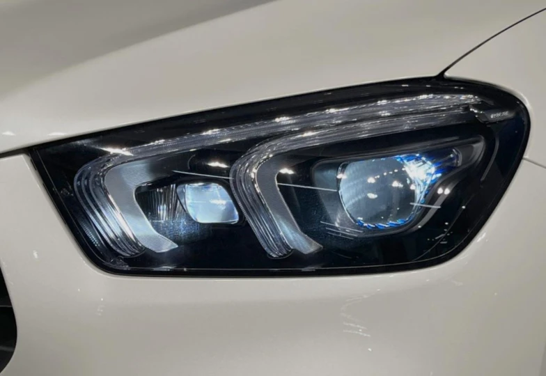 Mercedes GLE-class White