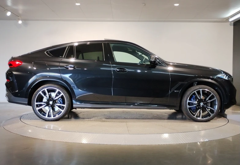 BMW X6 Black