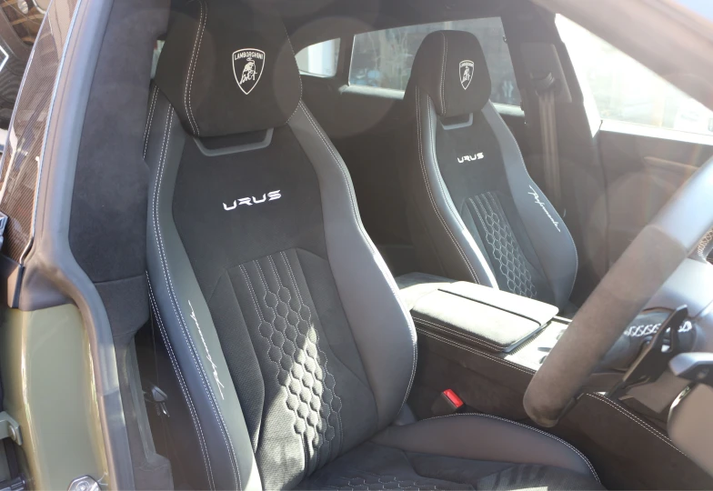 Lamborghini Urus Green