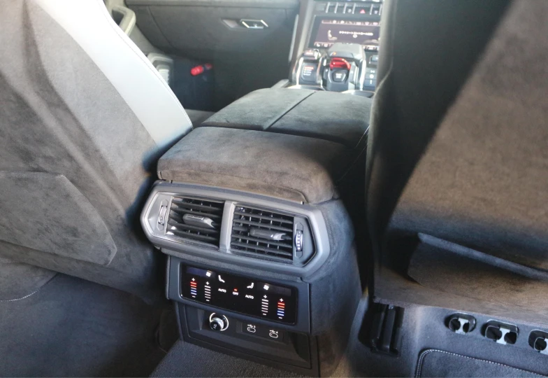 Lamborghini Urus Green