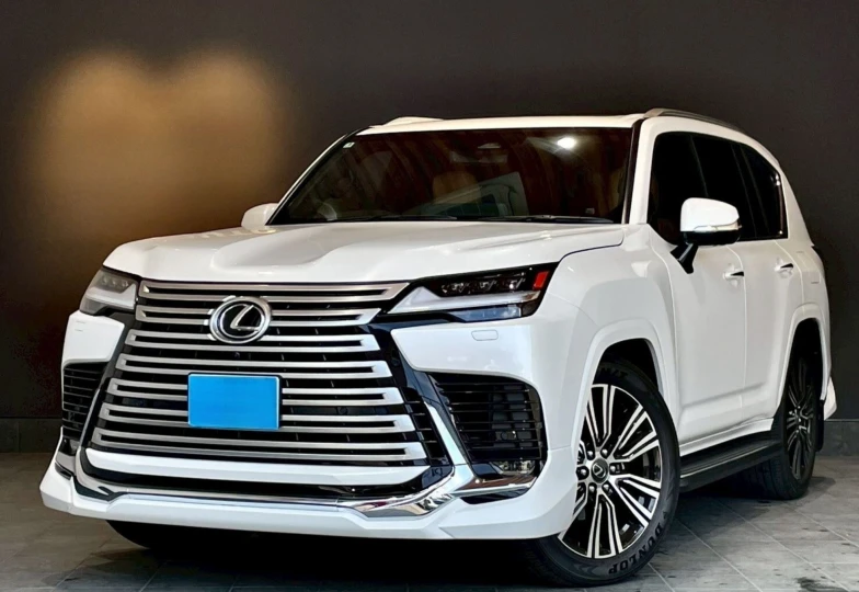 Lexus LX White