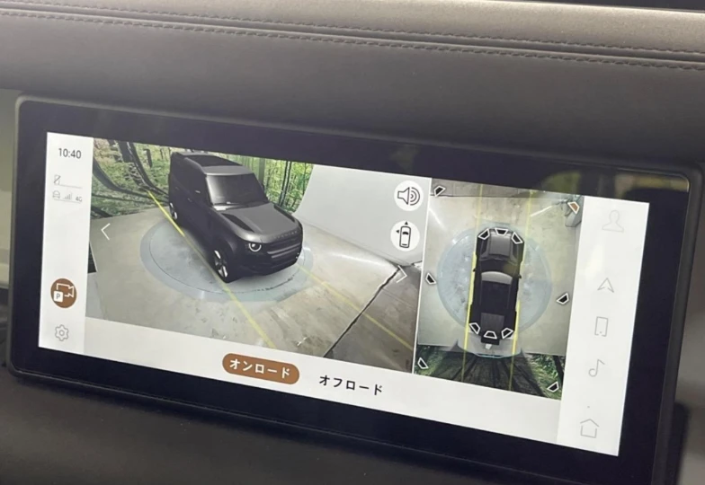 Land Rover Defender Grey