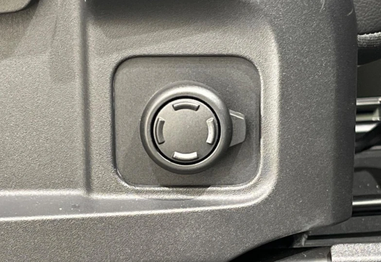 Land Rover Defender Grey