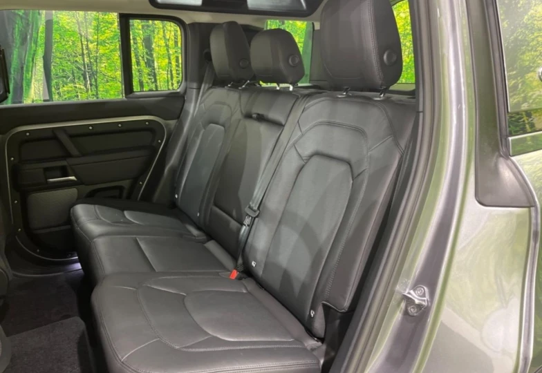 Land Rover Defender Grey