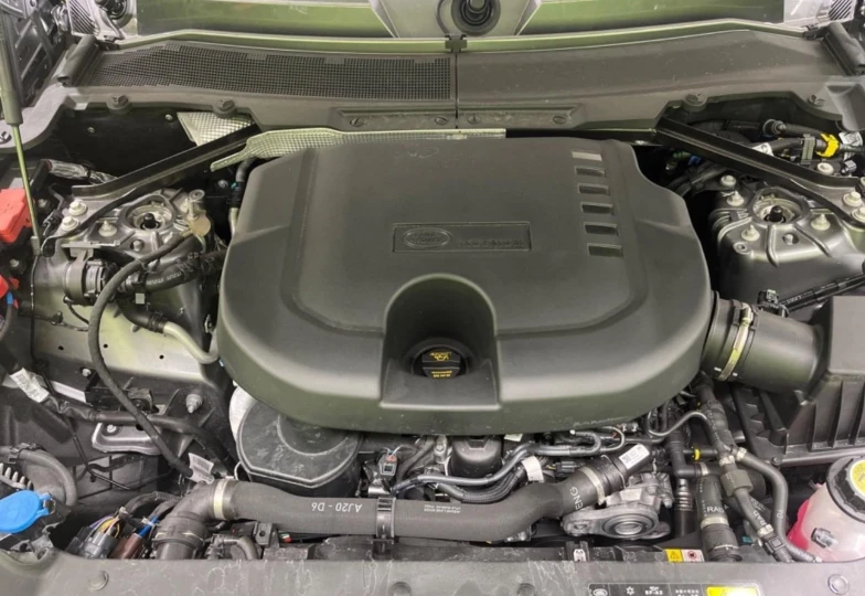 Land Rover Defender Grey