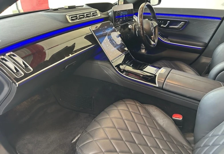 Mercedes S-class Black