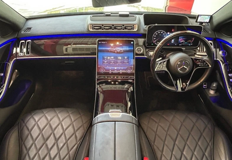 Mercedes S-class Black