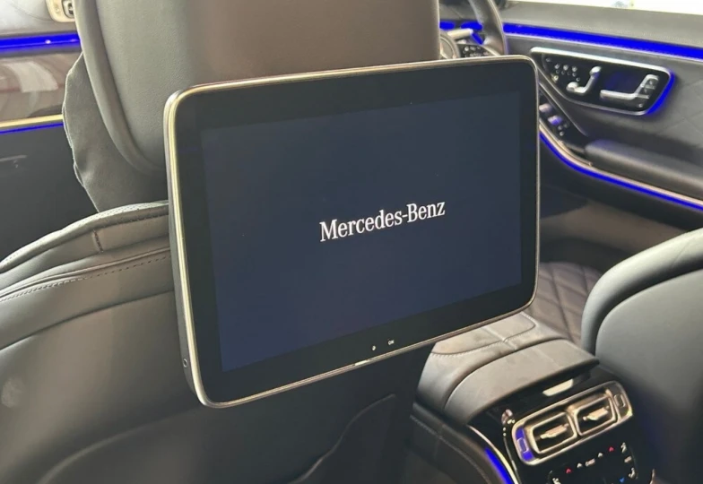 Mercedes S-class Black