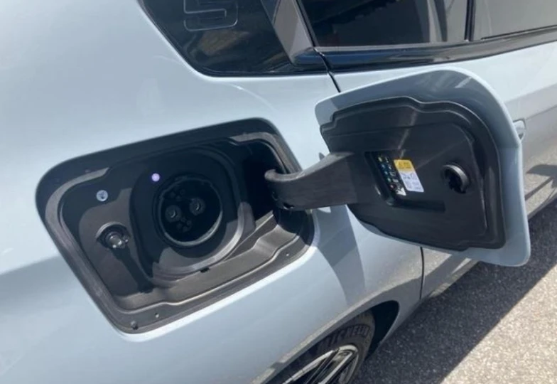 BMW i5 Grey