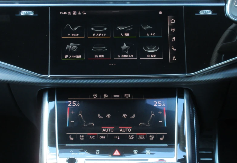 Audi SQ8 Черный