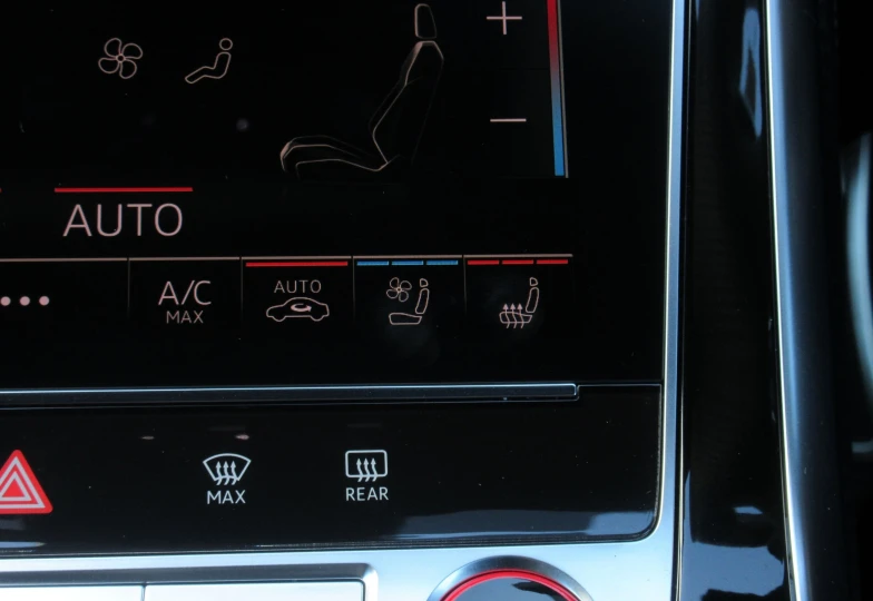 Audi SQ8 Черный