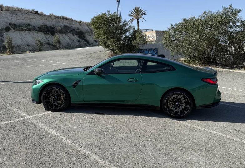 BMW M4 Green