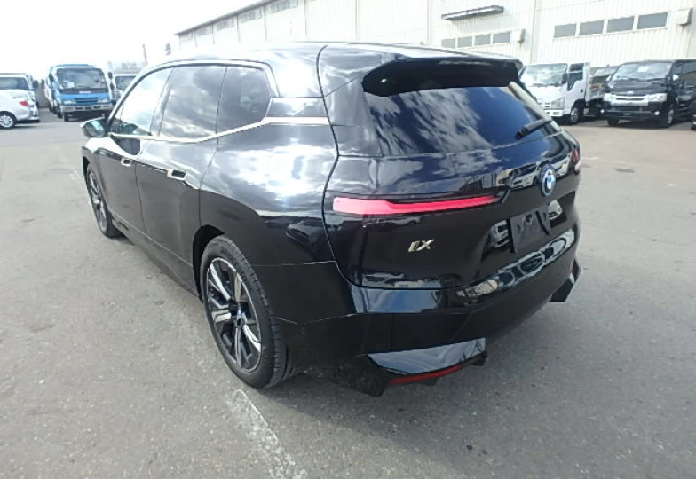 BMW iX Black