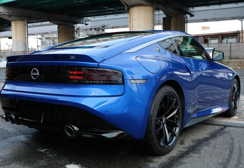 Nissan Fairlady z Blue