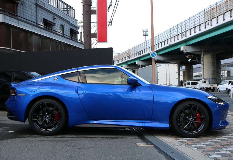 Nissan Fairlady z Blue