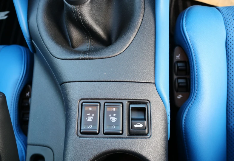 Nissan Fairlady z Blue