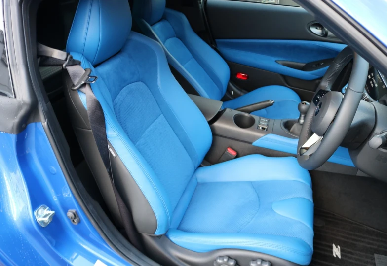 Nissan Fairlady z Blue