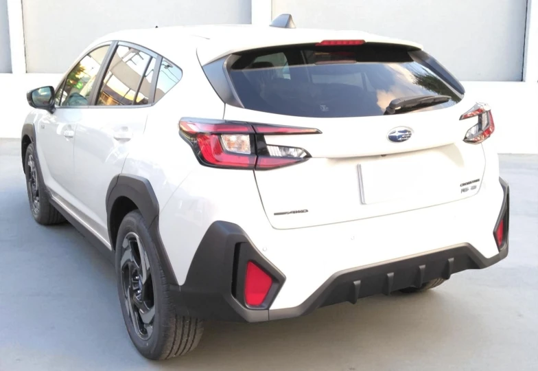 Subaru Crosstrek White
