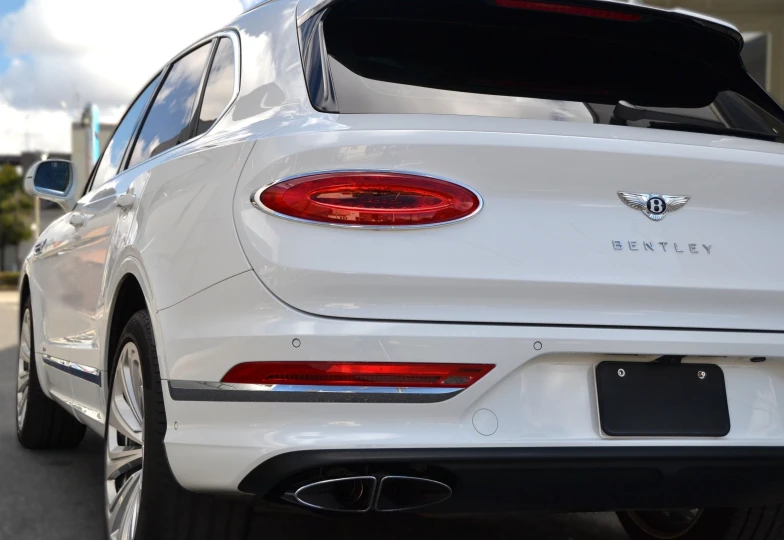 Bentley Bentayga White