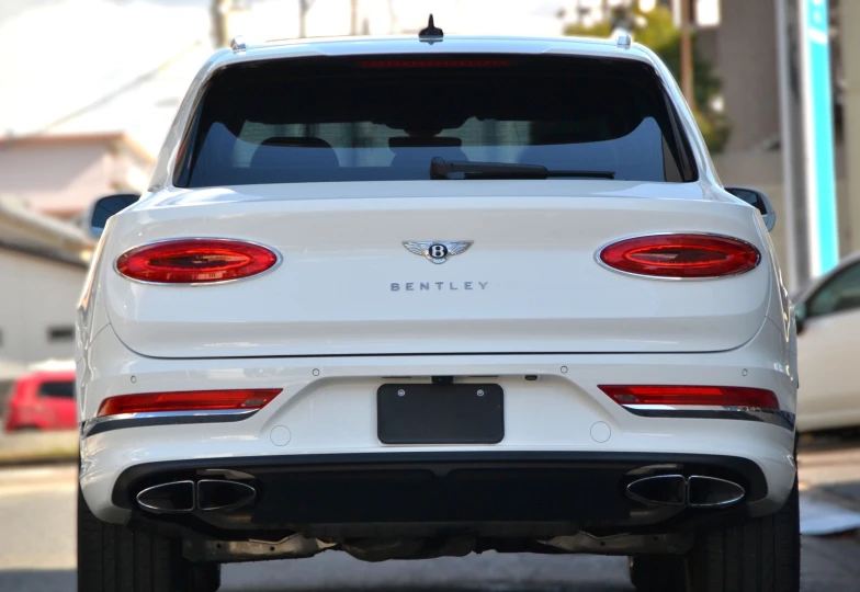 Bentley Bentayga White
