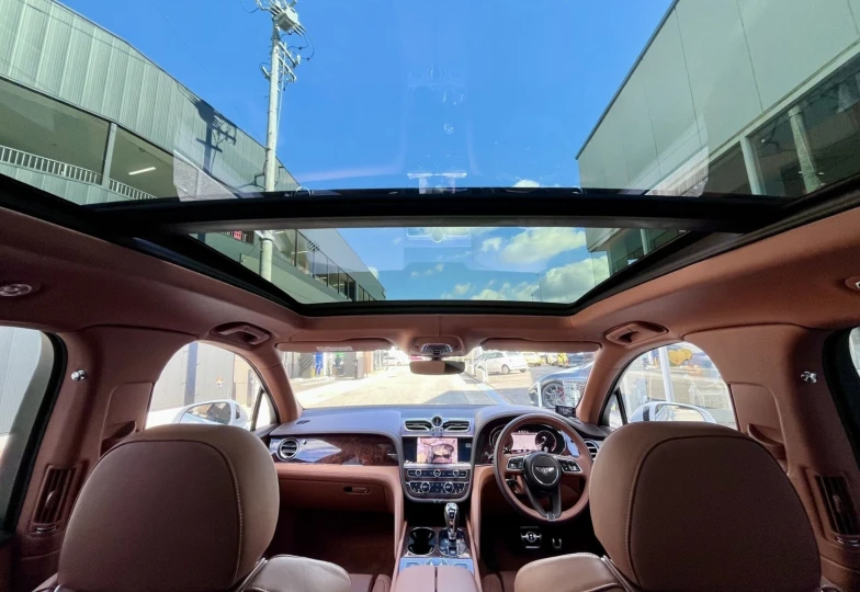 Bentley Bentayga White