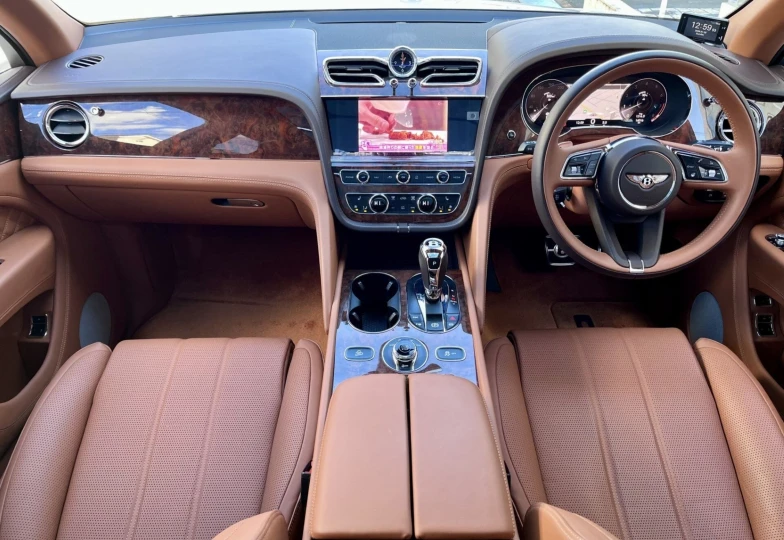 Bentley Bentayga White