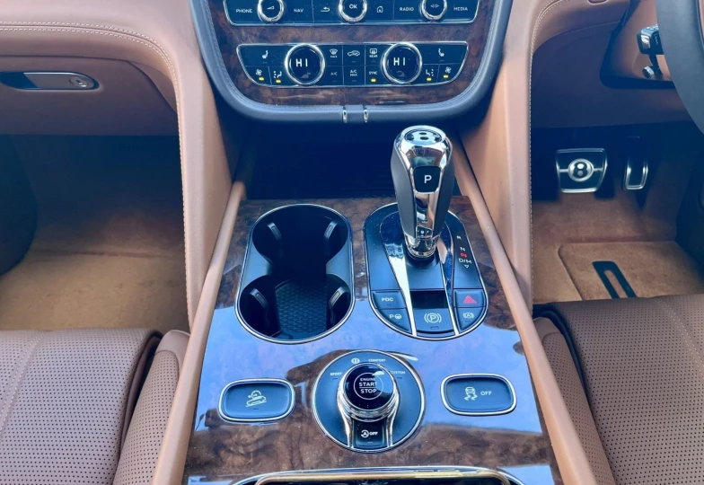 Bentley Bentayga White