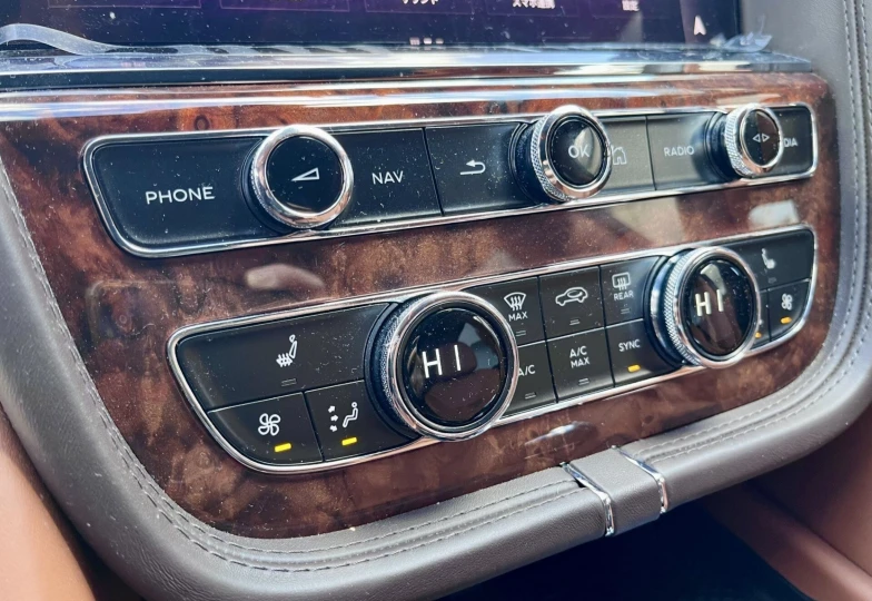 Bentley Bentayga White