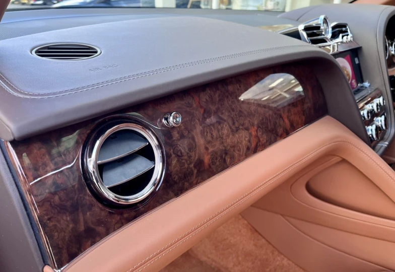 Bentley Bentayga White