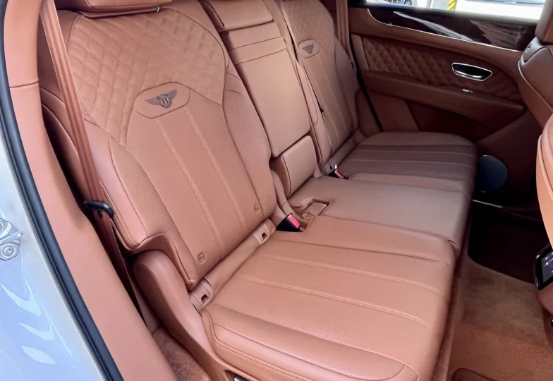 Bentley Bentayga White