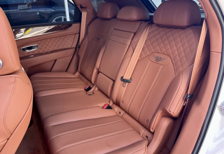 Bentley Bentayga White