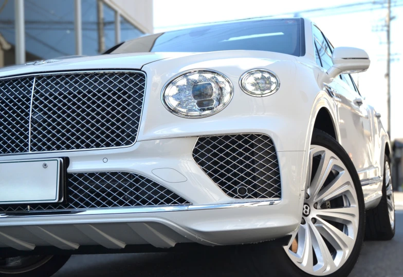 Bentley Bentayga White