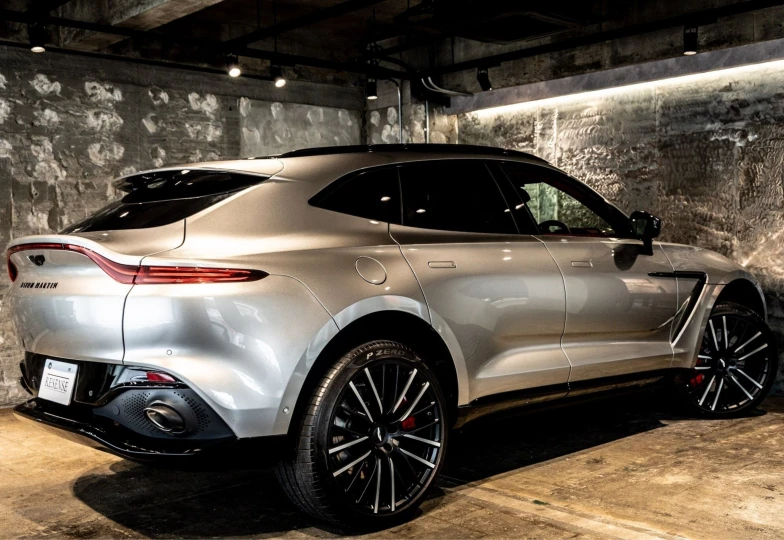 Aston Martin DBX Grey