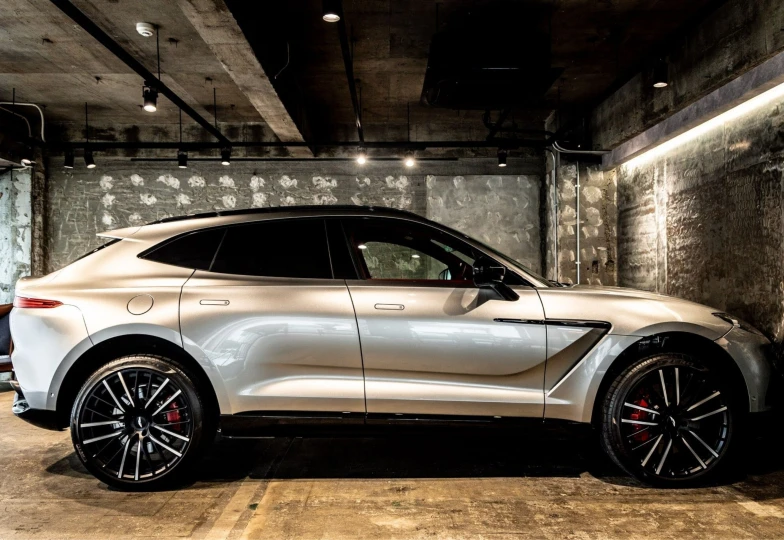 Aston Martin DBX Grey