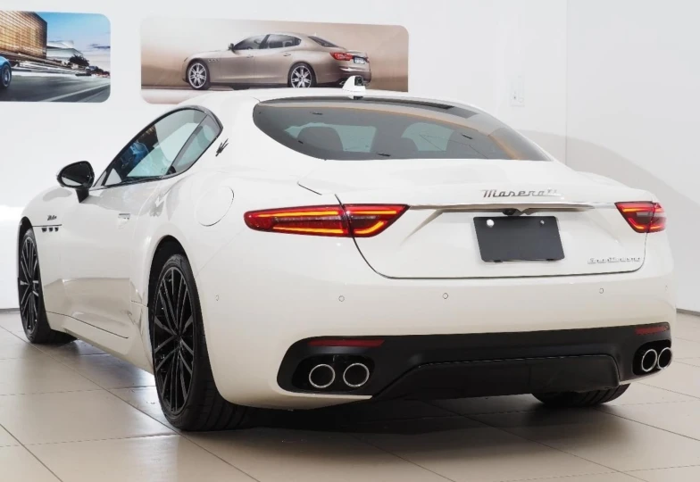 Maserati Gran Turismo  White